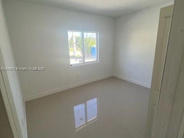 1985 NW 152nd St, Miami Gardens FL 33054