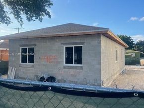 1985 NW 152nd St, Miami Gardens FL 33054