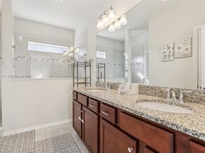 1402 Myrtle Oak Ter, Hollywood FL 33021