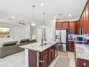 1402 Myrtle Oak Ter, Hollywood FL 33021