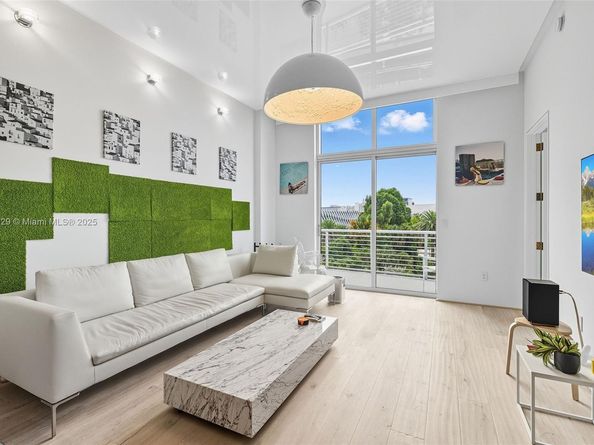 2001 Meridian Ave 518, Miami Beach FL 33139