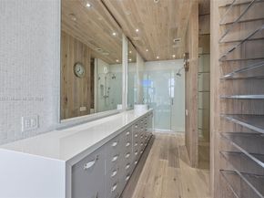 2001 Meridian Ave 518, Miami Beach FL 33139