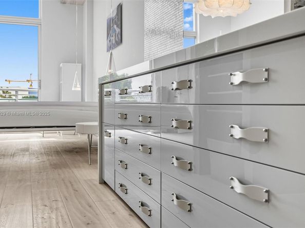 2001 Meridian Ave 518, Miami Beach FL 33139