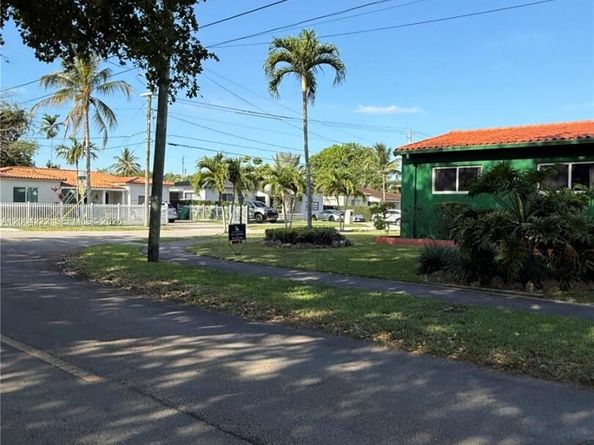 540 SW 39th Ave, Miami FL 33134