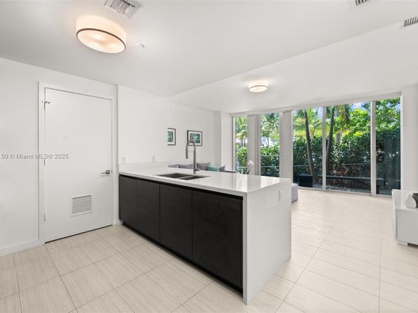 1 Collins Ave 108, Miami Beach FL 33139