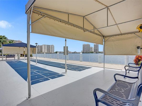 17700 N Bay Rd 608, Sunny Isles Beach FL 33160