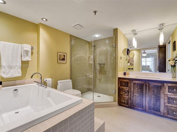 17700 N Bay Rd 608, Sunny Isles Beach FL 33160