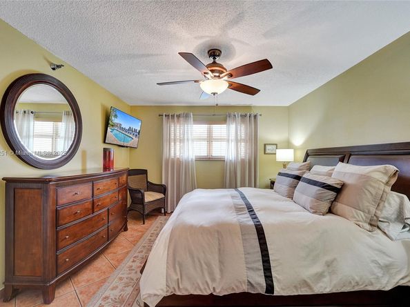 17700 N Bay Rd 608, Sunny Isles Beach FL 33160