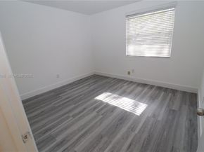 16531 NE 35th Ave 103, North Miami Beach FL 33160