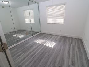 16531 NE 35th Ave 103, North Miami Beach FL 33160