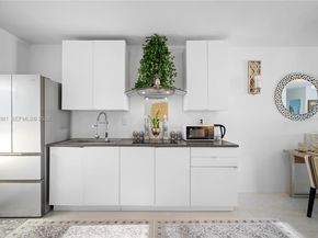 13105 Ixora Ct 302, North Miami FL 33181