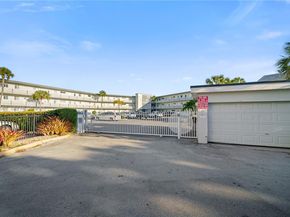 13105 Ixora Ct 302, North Miami FL 33181