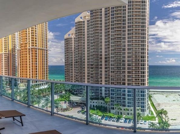 17550 Collins Ave 1003, Sunny Isles Beach FL 33160