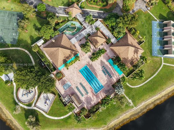 4687 SW 153rd Ct, Miami FL 33185