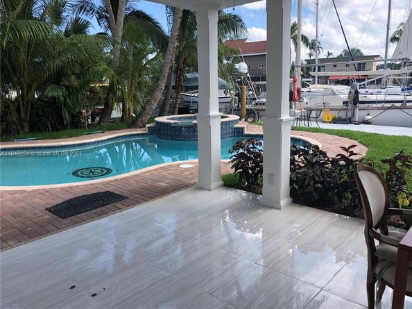 1524 Argyle Dr, Fort Lauderdale FL 33312