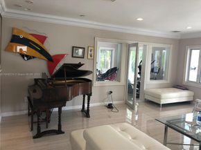 1524 Argyle Dr, Fort Lauderdale FL 33312