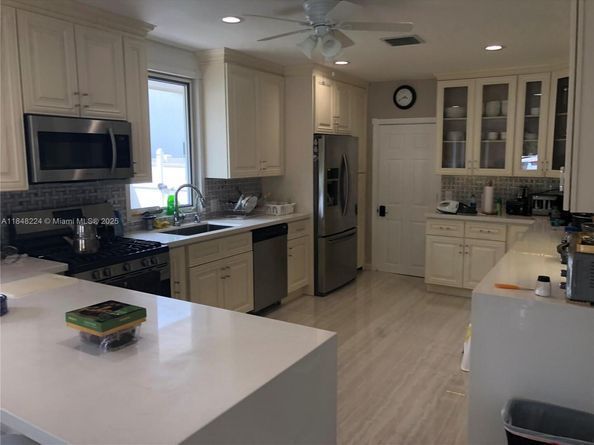 1524 Argyle Dr, Fort Lauderdale FL 33312