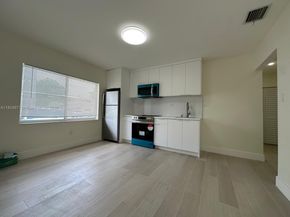 1514 SW 6th St, Miami FL 33135