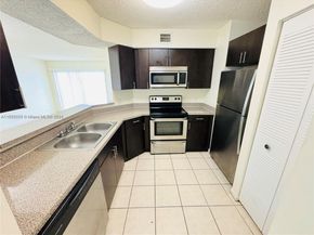 3473 NW 44th St 103, Oakland Park FL 33309