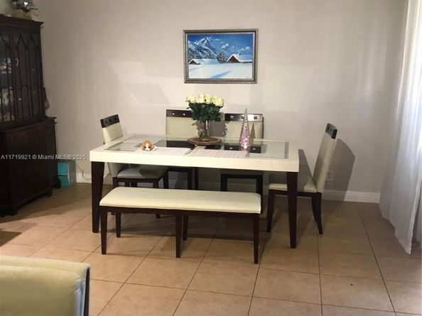 1951 Atlantic Shores Blvd 17, Hallandale Beach FL 33009