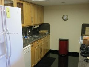 1951 Atlantic Shores Blvd 17, Hallandale Beach FL 33009