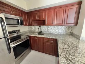 2715 Tigertail Ave 404, Miami FL 33133