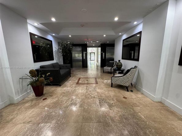 2715 Tigertail Ave 404, Miami FL 33133