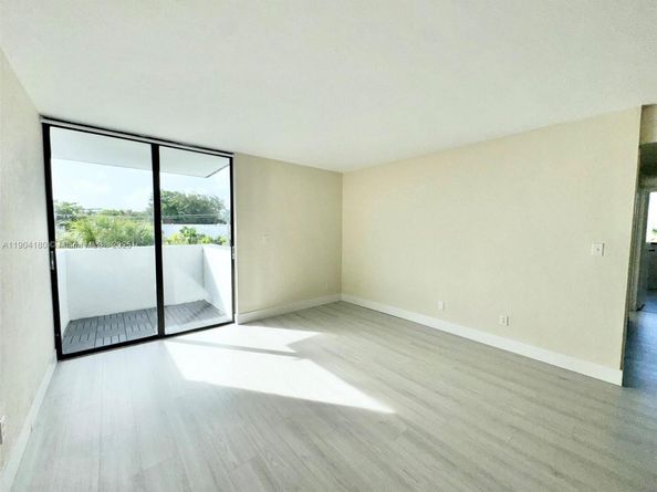 2715 Tigertail Ave 404, Miami FL 33133