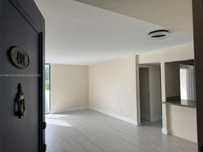 2715 Tigertail Ave 404, Miami FL 33133