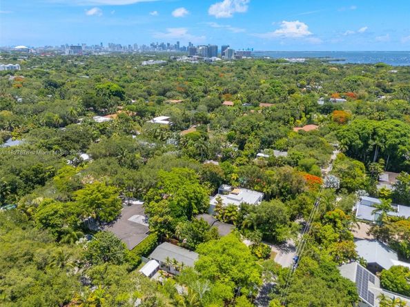 3865 Poinciana Ave, Miami FL 33133