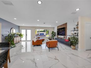 5501 Mckinley St, Hollywood FL 33021
