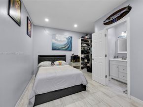 5501 Mckinley St, Hollywood FL 33021