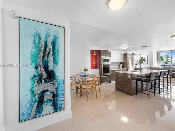 460 NE 28th St 2006, Miami FL 33137