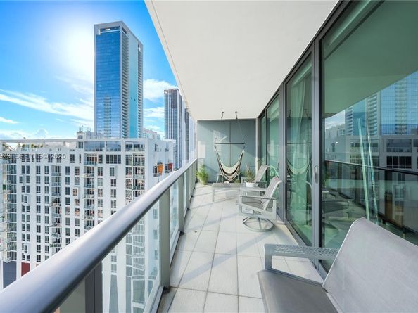 460 NE 28th St 2006, Miami FL 33137