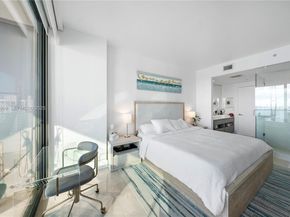 460 NE 28th St 2006, Miami FL 33137