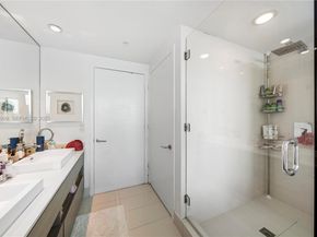 460 NE 28th St 2006, Miami FL 33137