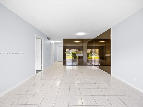4200 NW 3rd Ct 116, Plantation FL 33317