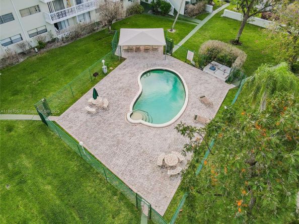 4200 NW 3rd Ct 116, Plantation FL 33317