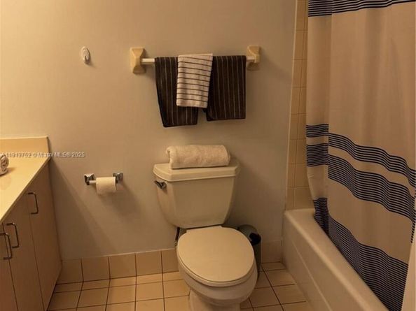 185 SE 14th Ter 1812, Miami FL 33131