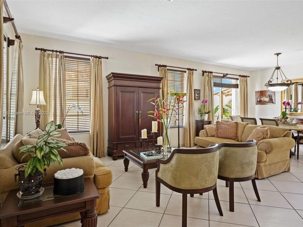5194 NW 106th Ave, Doral FL 33178