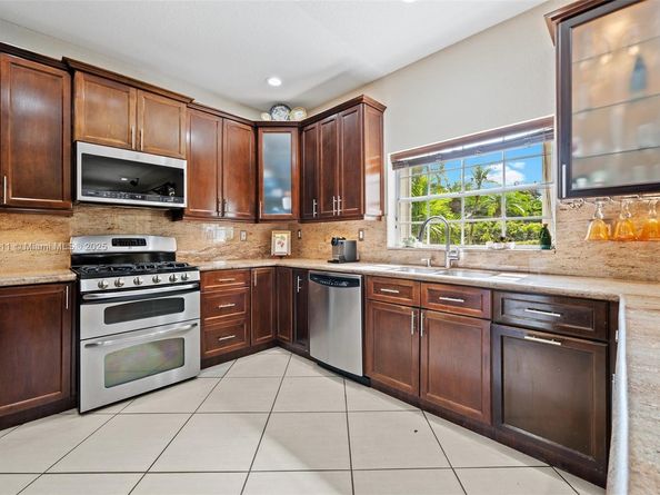 5194 NW 106th Ave, Doral FL 33178