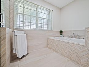 5194 NW 106th Ave, Doral FL 33178