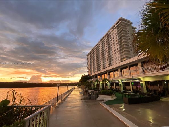 500 Bayview Dr 221, Sunny Isles Beach FL 33160