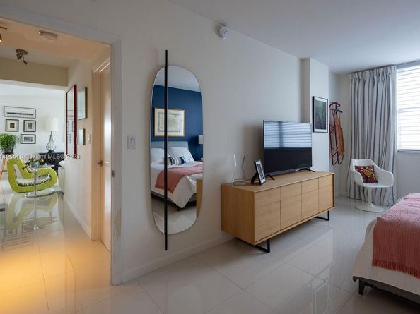 500 Bayview Dr 221, Sunny Isles Beach FL 33160