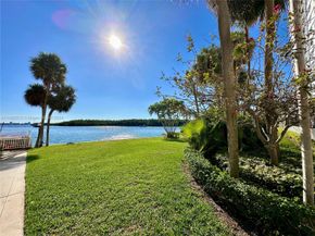 500 Bayview Dr 221, Sunny Isles Beach FL 33160