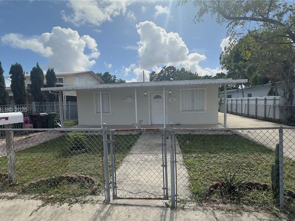 580 E 47th St, Hialeah FL 33013