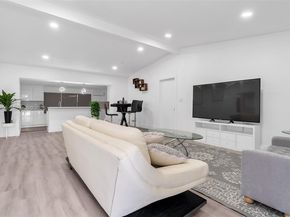 658 SW 1st Ct, Boynton Beach FL 33426