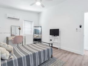 658 SW 1st Ct, Boynton Beach FL 33426