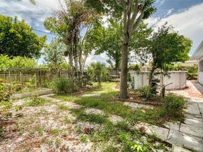 658 SW 1st Ct, Boynton Beach FL 33426
