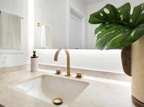 10945 SW 75th Ct, Pinecrest FL 33156